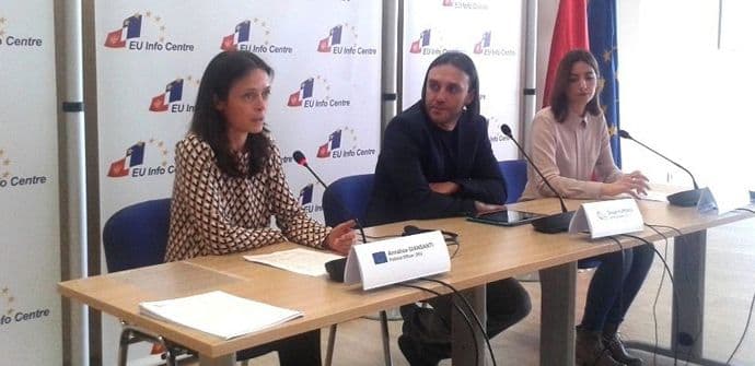 Institucije da teže transparentnosti i odgovornosti Institucije da teže transparentnosti i odgovornosti