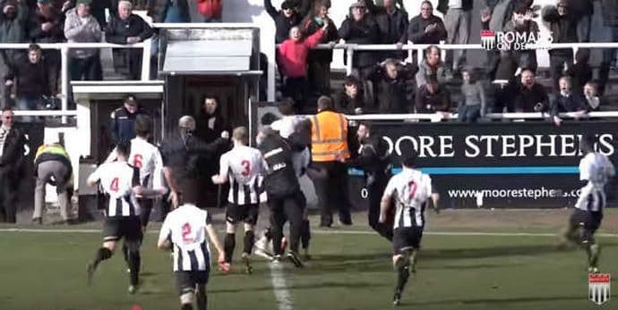 VIDEO: Igrali 90 minuta bez gola, a onda potpuna ludnica! VIDEO: Igrali 90 minuta bez gola, a onda potpuna ludnica!