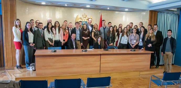 Krivokapić primio učesnike MiMUN konferencije Krivokapić primio učesnike MiMUN konferencije