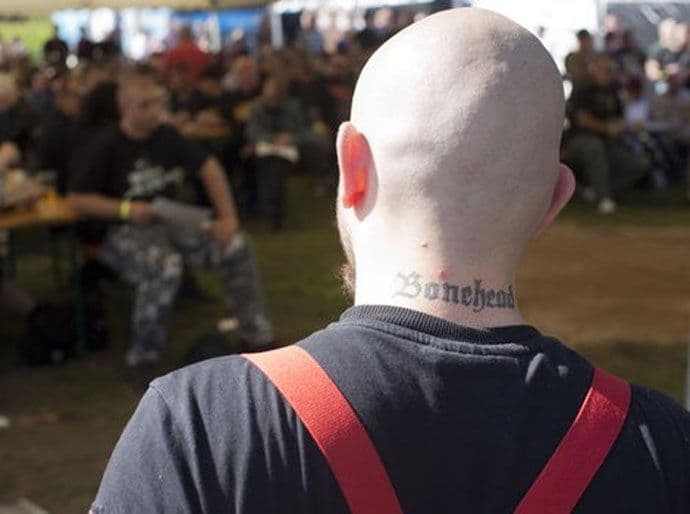 Uhapšeno 11 članova neonacističke grupe Uhapšeno 11 članova neonacističke grupe