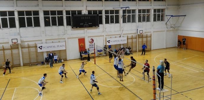 Jedinstvo savladalo Budućnost Capital Plazu, sa Budvanskom Rivijerom u finalu Jedinstvo savladalo Budućnost Capital Plazu, sa Budvanskom Rivijerom u finalu