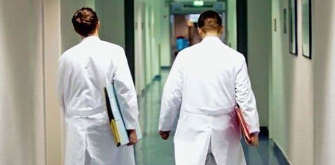 Sindikat doktora: Otvoreno pismo premijeru Milu Đukanoviću Sindikat doktora: Otvoreno pismo premijeru Milu Đukanoviću