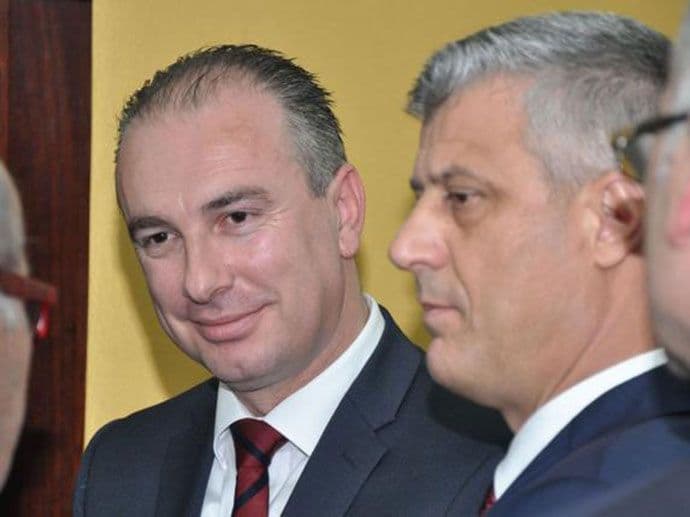 Đeka na inauguraciji Tačija Đeka na inauguraciji Tačija