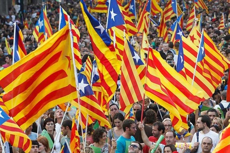 KATALONSKI PARLAMENT: Potvrdili plan o otcjepljenju od Španije KATALONSKI PARLAMENT: Potvrdili plan o otcjepljenju od Španije