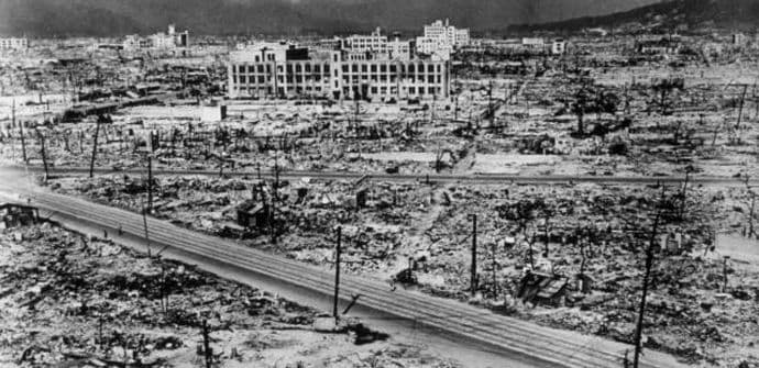 Keri - prvi zvaničnik SAD u posjeti Hirošimi Keri - prvi zvaničnik SAD u posjeti Hirošimi