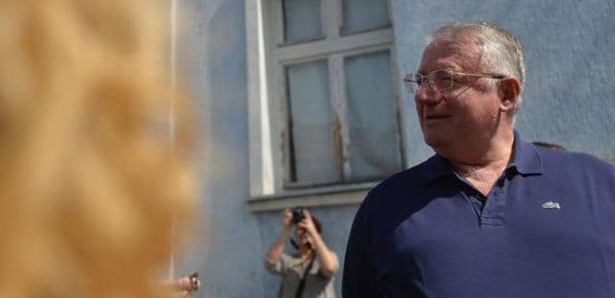 Šešelju zabranjen ulazak na Kosovo Šešelju zabranjen ulazak na Kosovo