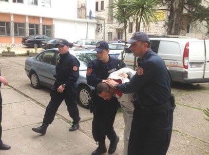 DNK pronađen na motoru i oružju DNK pronađen na motoru i oružju