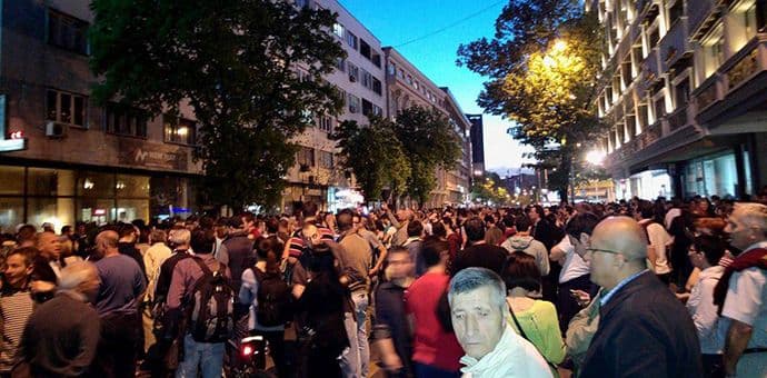 Protesti u Skoplju, ZAEV: Ili Gruevski, ili Makedonija Protesti u Skoplju, ZAEV: Ili Gruevski, ili Makedonija