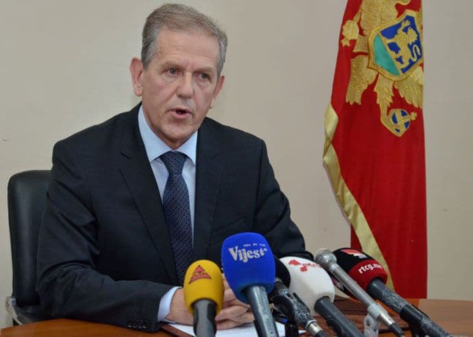 Šegrt ne mari za vapaj bolnica i domova zdravlja Šegrt ne mari za vapaj bolnica i domova zdravlja