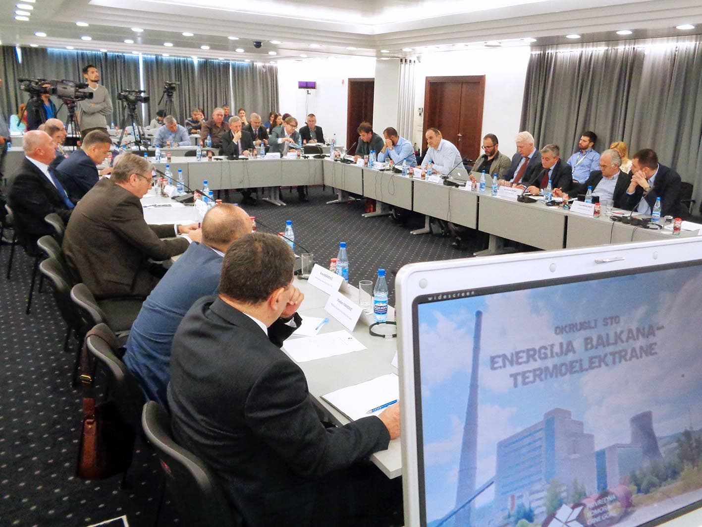 OKRUGLI STO: Energetika i gradnja TE u Pljevljima temelj daljeg društvenog razvoja OKRUGLI STO: Energetika i gradnja TE u Pljevljima temelj daljeg društvenog razvoja