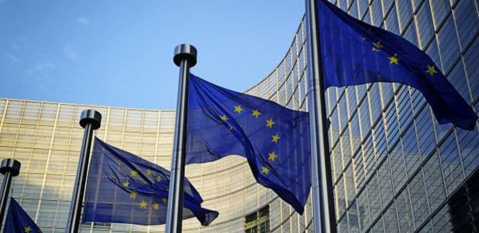 Uzbuna u Briselu: Opkoljen "sumnjivi čovjek" zbog "bombe" Uzbuna u Briselu: Opkoljen "sumnjivi čovjek" zbog "bombe"