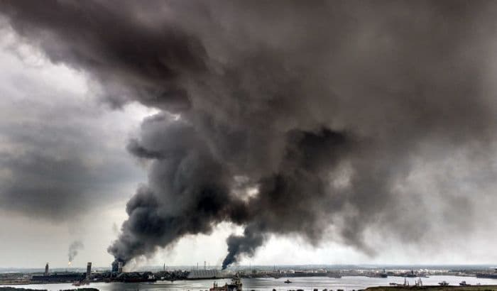 Meksiko: Troje poginulo u eksploziji u naftnom postrojenju Meksiko: Troje poginulo u eksploziji u naftnom postrojenju