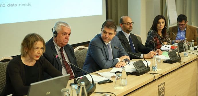 Upravljati vodama u korist poljoprivrede i životne sredine Upravljati vodama u korist poljoprivrede i životne sredine