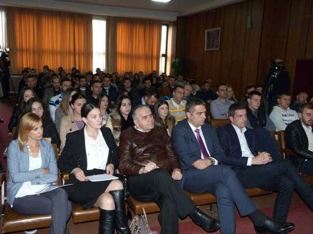 Održan seminar o kreditnoj liniji za visokoškolce u Bijelom Polju Održan seminar o kreditnoj liniji za visokoškolce u Bijelom Polju
