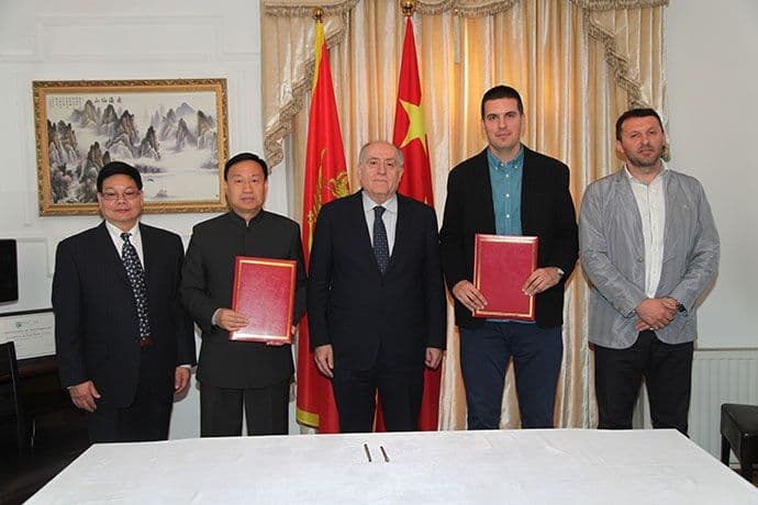 Potpisan ugovor o donaciji i saradnji kineske ambasade i Durmitor Sport Kampa Potpisan ugovor o donaciji i saradnji kineske ambasade i Durmitor Sport Kampa