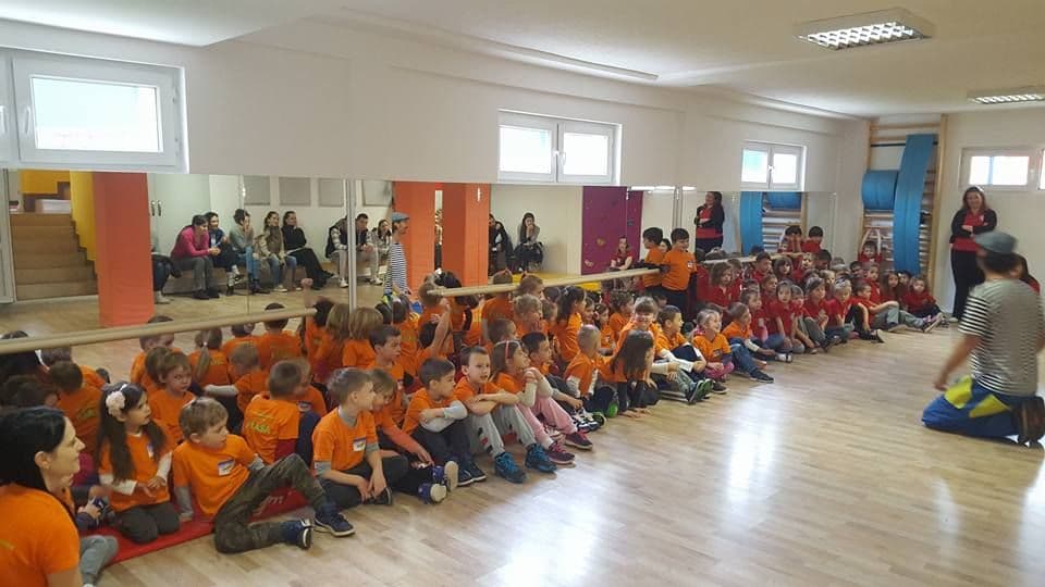 Održane "Vaskršnje igrarije za mlađe i starije" Održane "Vaskršnje igrarije za mlađe i starije"