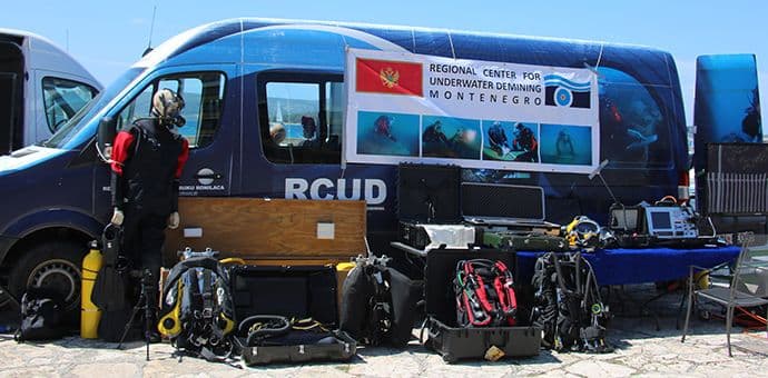 Demonstracije ronilaca iz Bijele na "Protivminskom djelovanju" u Hrvatskoj Demonstracije ronilaca iz Bijele na "Protivminskom djelovanju" u Hrvatskoj