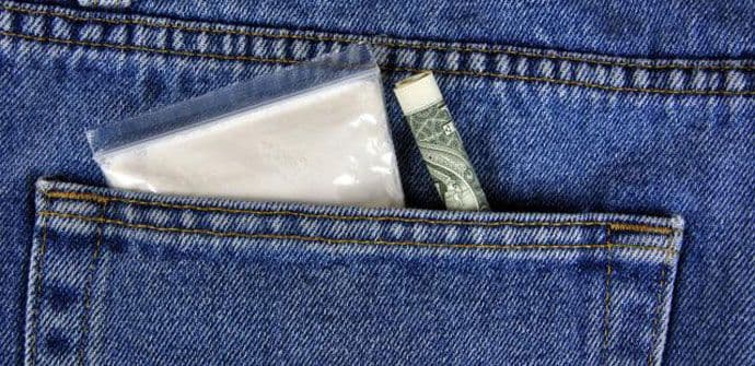 Žena zamolila policiju da provjeri čistoću njenog kokaina Žena zamolila policiju da provjeri čistoću njenog kokaina