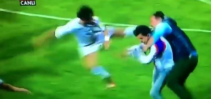 VIDEO: Brus Li ponovo u modi! VIDEO: Brus Li ponovo u modi!