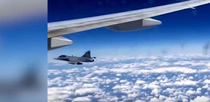 DRAMA NA NEBU: Mađari poslali lovce na putnički avion (Video) DRAMA NA NEBU: Mađari poslali lovce na putnički avion (Video)