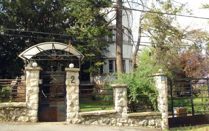 Osniva se „Crnogorska kuća“ u Beogradu, naravno na Dedinju Osniva se „Crnogorska kuća“ u Beogradu, naravno na Dedinju