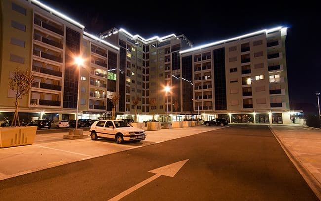 PODGORICA: Klasičnu uličnu rasvjetu postepeno zamjenjuju LED sijalice PODGORICA: Klasičnu uličnu rasvjetu postepeno zamjenjuju LED sijalice