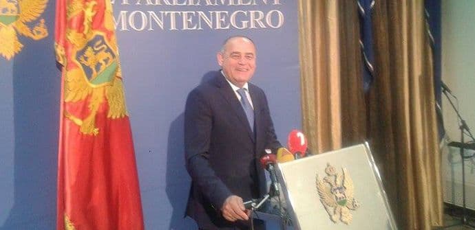 Simović: Problem stanuje u opoziciji, DPS čeka da se dogovore Simović: Problem stanuje u opoziciji, DPS čeka da se dogovore