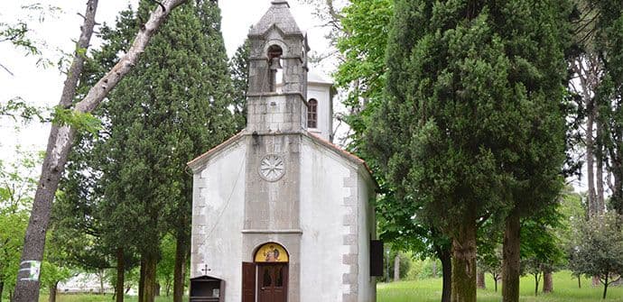 O Dvorskoj kapeli i Mitropoliji, ništa lično O Dvorskoj kapeli i Mitropoliji, ništa lično