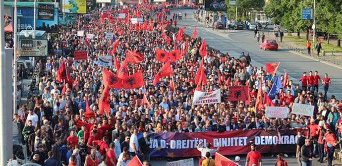 Protest Albanaca u Skoplju, zahtijevaju da se uključe u rješavanje krize Protest Albanaca u Skoplju, zahtijevaju da se uključe u rješavanje krize