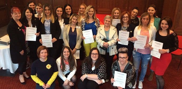 Omladinke Socijaldemokrata na seminaru "Osnaživanje mladih žena za učešće u politici" Omladinke Socijaldemokrata na seminaru "Osnaživanje mladih žena za učešće u politici"