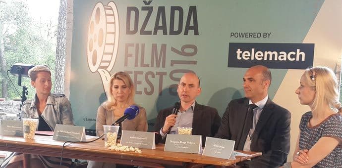 DŽADA FILM FEST 2016: „Sedam veličanstvenih“ ulicama Podgorice DŽADA FILM FEST 2016: „Sedam veličanstvenih“ ulicama Podgorice