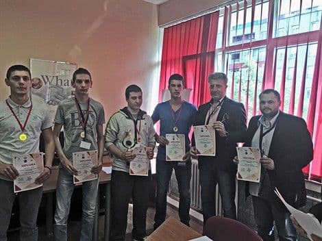 Takmičenje iz elektronike: Pobjednik podgorička Elektrotehnička škola Takmičenje iz elektronike: Pobjednik podgorička Elektrotehnička škola