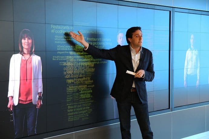 Robot podučavao studente pet mjeseci a da niko nije primijetio Robot podučavao studente pet mjeseci a da niko nije primijetio