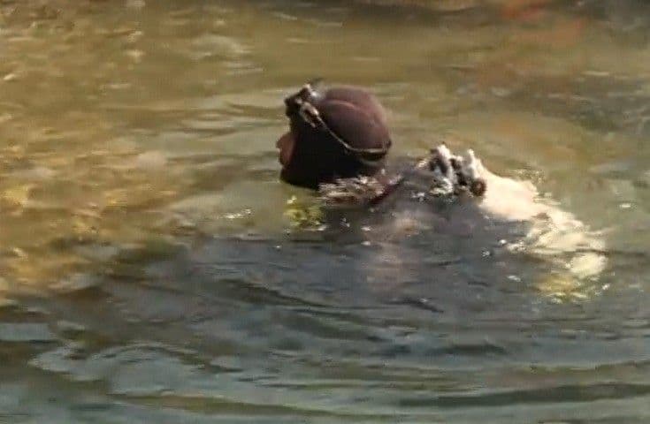 BEZ OKUPLJANJA GRAĐANA: Ronioci nastavljaju potragu za Ognjenom BEZ OKUPLJANJA GRAĐANA: Ronioci nastavljaju potragu za Ognjenom