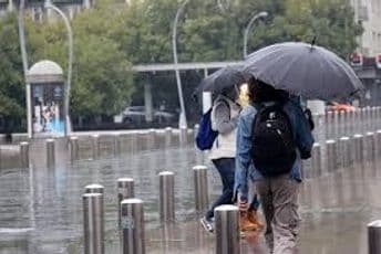 Danas kiša, pljuskovi i grmljavina Danas kiša, pljuskovi i grmljavina