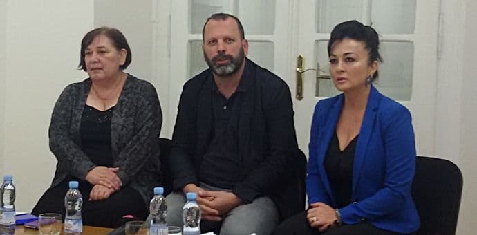 "Presjek crnogorske likovne scene" u Dvorcu Petrovića: Crnogorski čovjek je vječna inspiracija "Presjek crnogorske likovne scene" u Dvorcu Petrovića: Crnogorski čovjek je vječna inspiracija