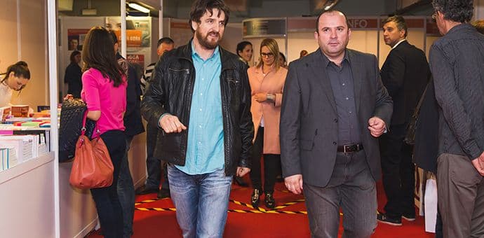 XI SAJAM KNJIGA: Goranović i Vojvodić među posjetiocima, sjutra stižu osnivači sajta Njuz.net XI SAJAM KNJIGA: Goranović i Vojvodić među posjetiocima, sjutra stižu osnivači sajta Njuz.net