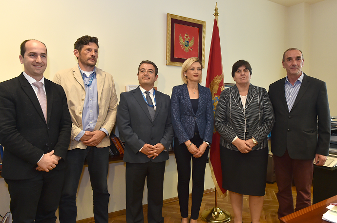 Ministarka Kovačević sastala sa predsjednicom opštine Đakovica Mimozom Kusari-Lilom Ministarka Kovačević sastala sa predsjednicom opštine Đakovica Mimozom Kusari-Lilom