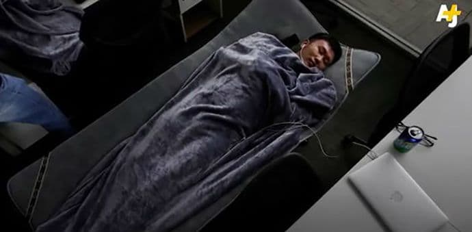 VIDEO: Od sada - i spavanje u kancelariji VIDEO: Od sada - i spavanje u kancelariji