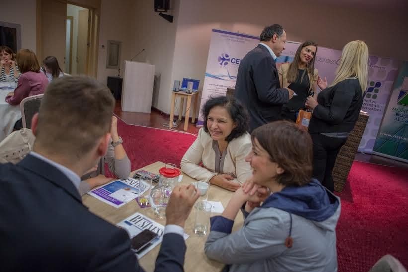 Održan četvrti Business Café na temu “Porodični biznis” Održan četvrti Business Café na temu “Porodični biznis”