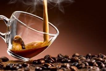 Operativni štab: Zabranjen rad svih kafemata i aparata za pripremu kafe i drugih napitaka Operativni štab: Zabranjen rad svih kafemata i aparata za pripremu kafe i drugih napitaka