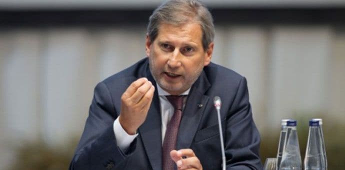 Đukanović razgovarao sa komesarom EU Johanesom Hanom Đukanović razgovarao sa komesarom EU Johanesom Hanom