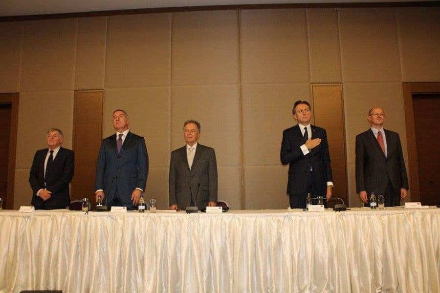 Pokret za nezavisnost: Zaustaviti podjele, okrenuti se budućnosti Pokret za nezavisnost: Zaustaviti podjele, okrenuti se budućnosti