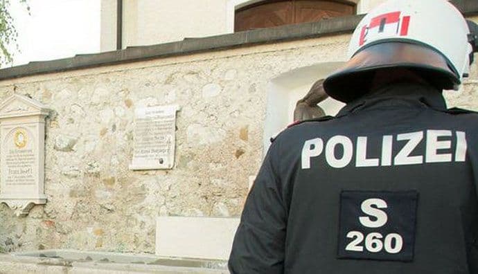 Austrija: Napadač ubio dvije osobe, pa izvršio samoubistvo Austrija: Napadač ubio dvije osobe, pa izvršio samoubistvo