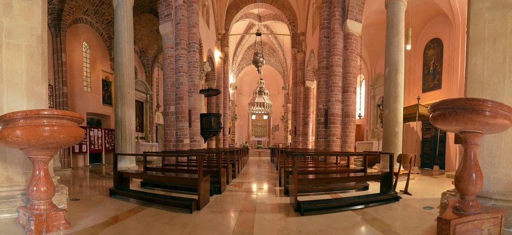 Katedrala Svetog Tripuna - Kotor Katedrala Svetog Tripuna - Kotor