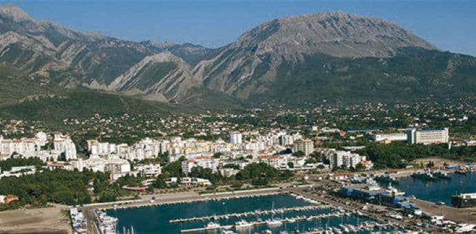 Baranima 6 godina zatvora jer su na smrt pretukli Đorđa Hrnačkog Baranima 6 godina zatvora jer su na smrt pretukli Đorđa Hrnačkog