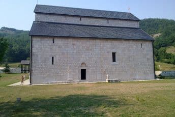Manastir Piva 