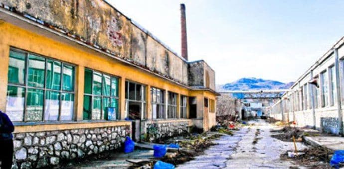 CETINJE: Počelo uređenje biznis zone u bivšoj fabrici "Košuta" CETINJE: Počelo uređenje biznis zone u bivšoj fabrici "Košuta"