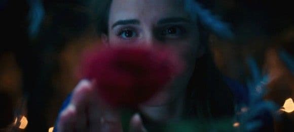 Ema Vatson kao Belle u prvom traileru "Ljepotice i zvijeri" Ema Vatson kao Belle u prvom traileru "Ljepotice i zvijeri"