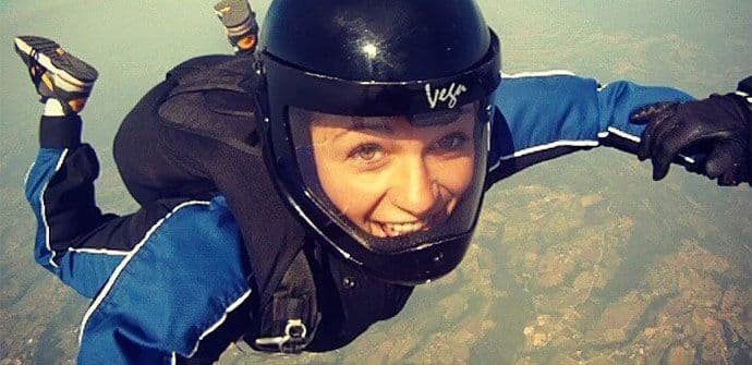 Jedina padobranka u Crnoj Gori: Letjenje bezbjednije od vožnje automobilom Jedina padobranka u Crnoj Gori: Letjenje bezbjednije od vožnje automobilom